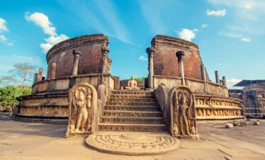 polonnaruwa day tour from colombo