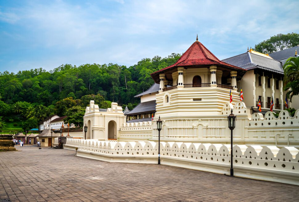 Temple of the Tooth in Kandy